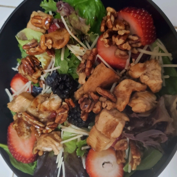 Spring Strawberry Salad with Chicken