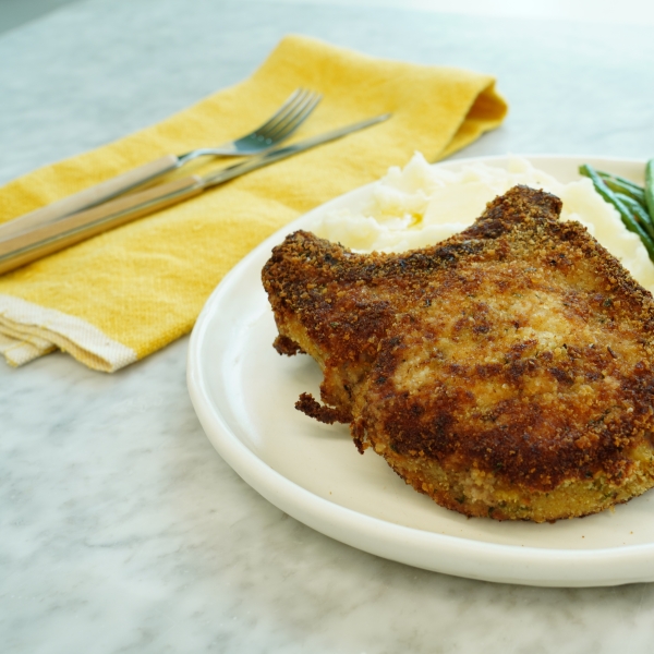 Crispy Breaded Pork Chops