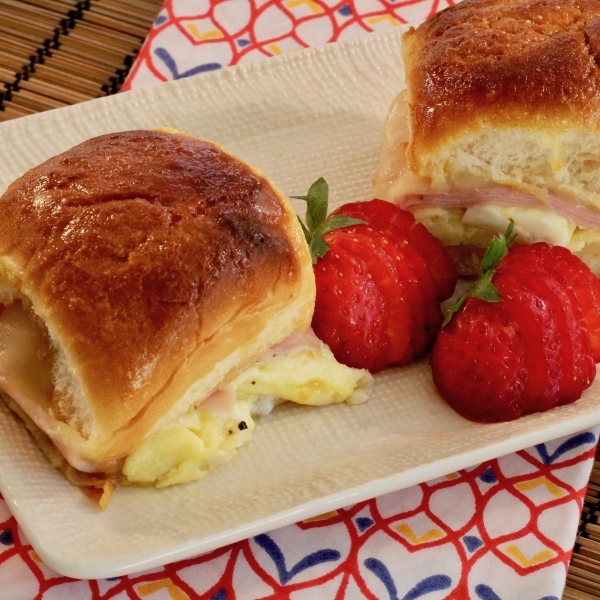 Game Day Breakfast Sliders