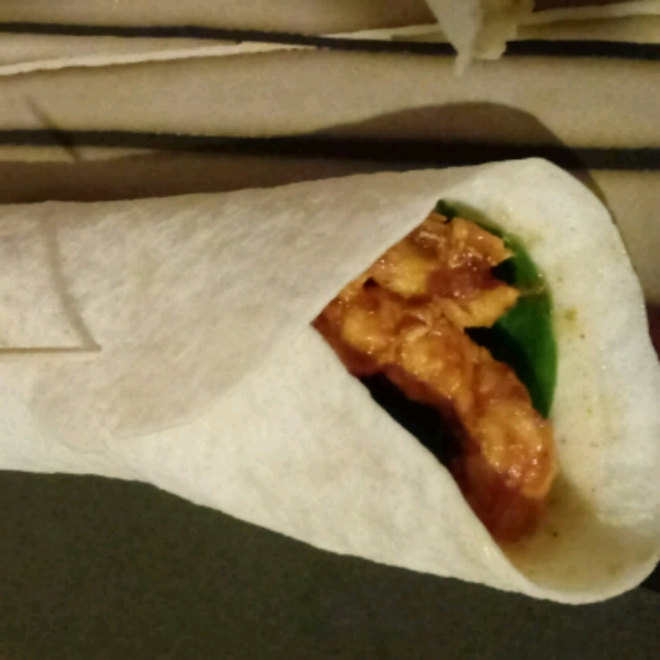 Simple Sweet and Spicy Chicken Wraps