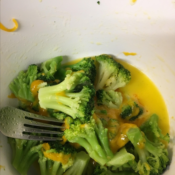 Quick and Simple Broccoli and Cheese