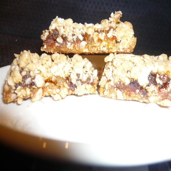 Apricot-Date Bars