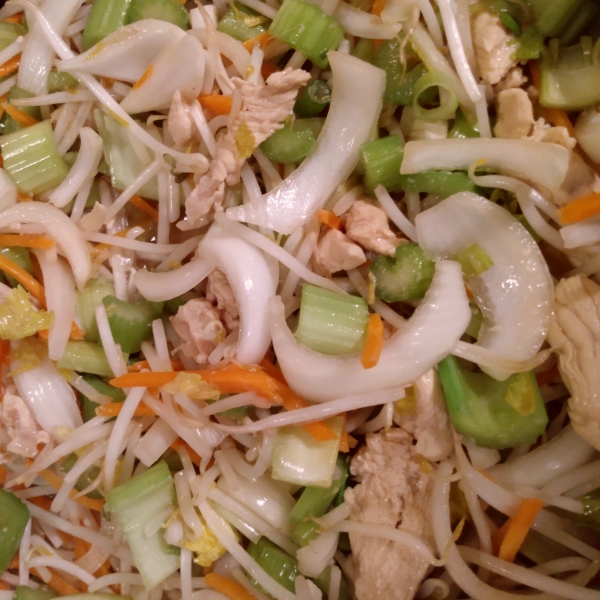 Cantonese Chicken Chow Mein