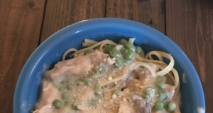 Easy Slow Cooker Chicken Tetrazzini