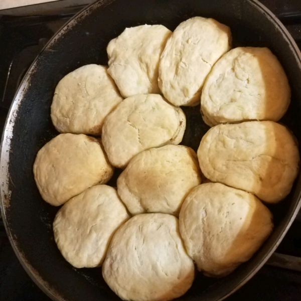 Cast Iron Buttermilk Biscuits