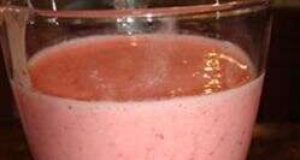 Pomegranate and Guava Smoothie