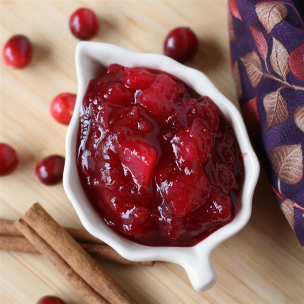 Cranberry Sauce with Honey and Pears