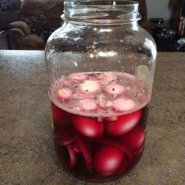 Pickled Eggs with Beet Juice