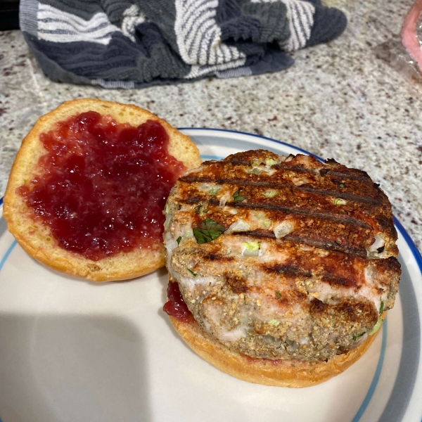 Grilled Turkey Burgers with Cranberry Horseradish Dressing