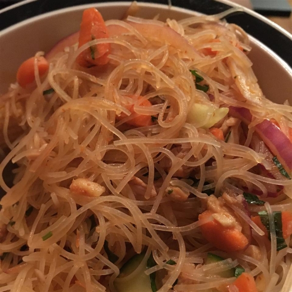 Malaysian Tangy Noodle Salad