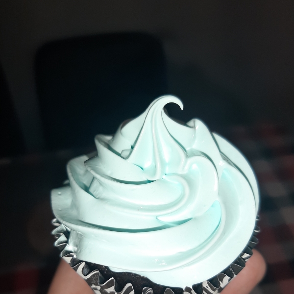 Fluffy White Frosting