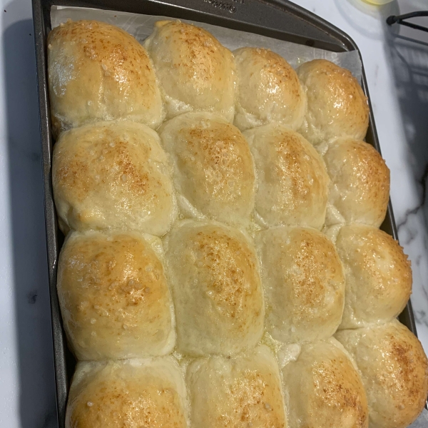 Rosemary Pull-Apart Dinner Rolls