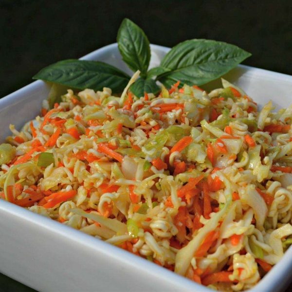 Crunchy Ramen Cabbage Salad