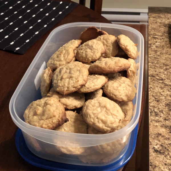 Chewy Maple Cookies