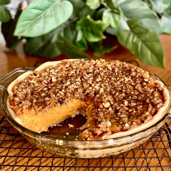 Carrot Pecan Crunch Pie