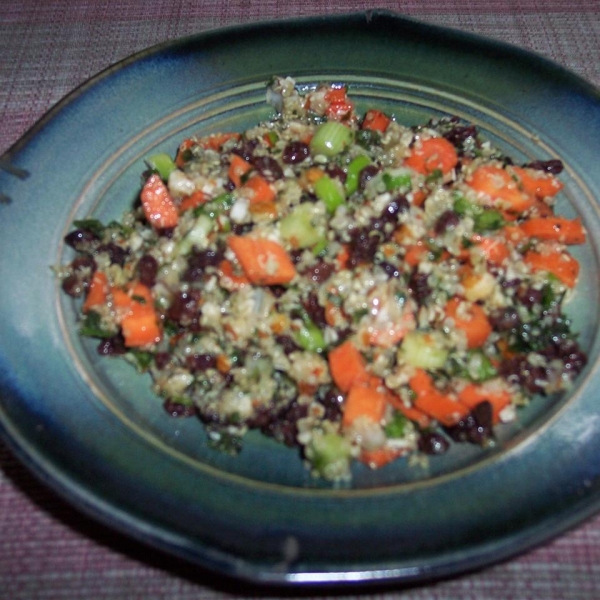 Quinoa Tabbouleh Salad (Gluten-Free)