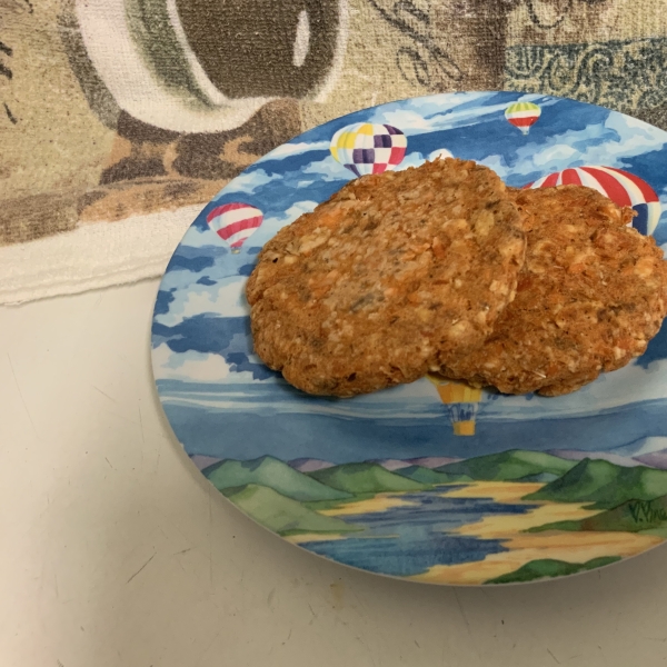 Super Easy Salmon Cakes