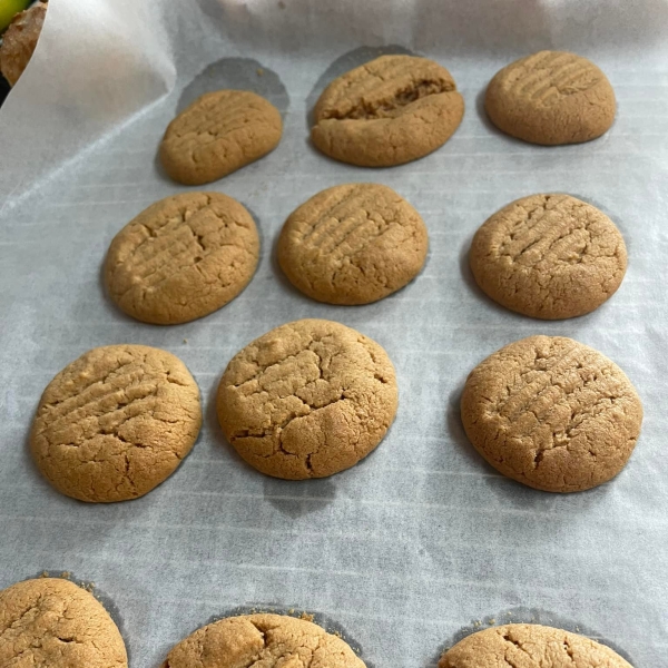 Super-Easy Peanut Butter Cookies