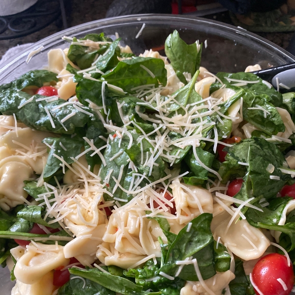 Spinach and Tortellini Salad