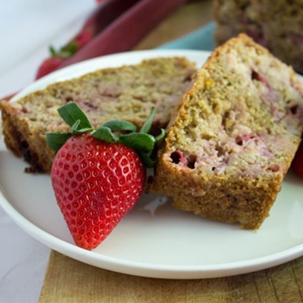 Healthy Strawberry Rhubarb Bread