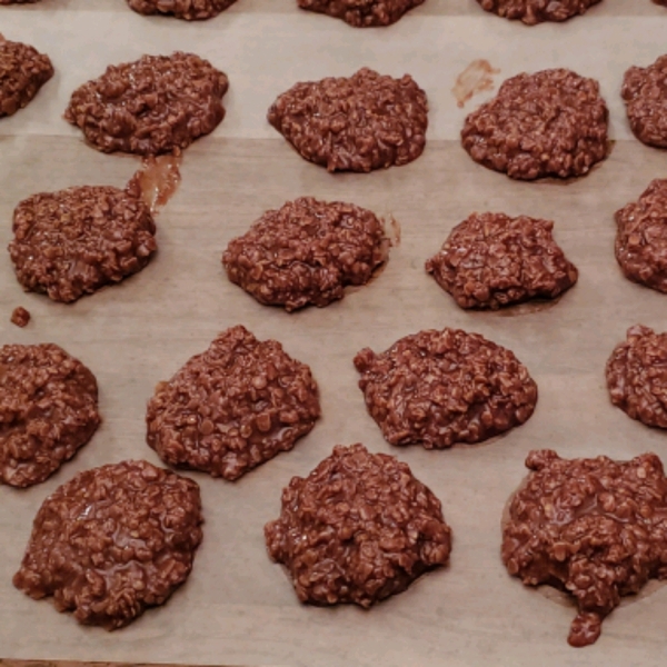 Grammy Sharon's Chocolate No-Bake Cookies