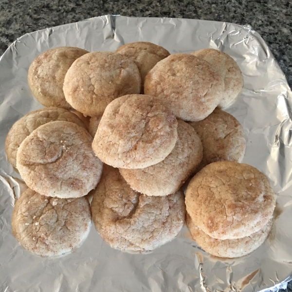 Polvorones de Canele (Cinnamon Cookies)