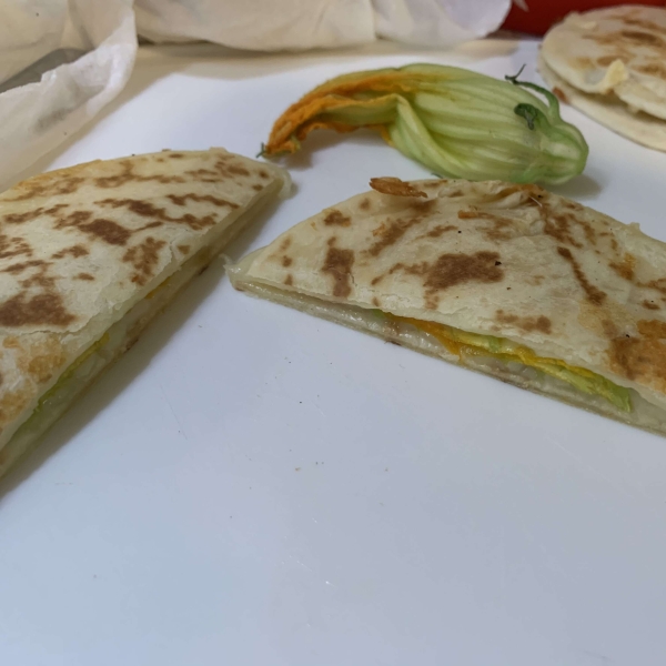 Quesadillas de Flor de Calabaza (Zucchini Blossom Quesadillas)