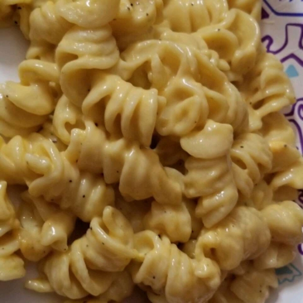 Creamy Pressure Cooker Macaroni and Cheese