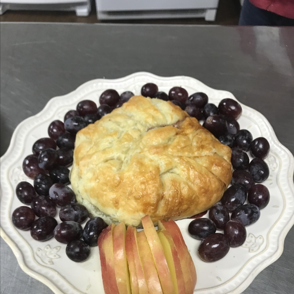 Baked Brie in Puff Pastry