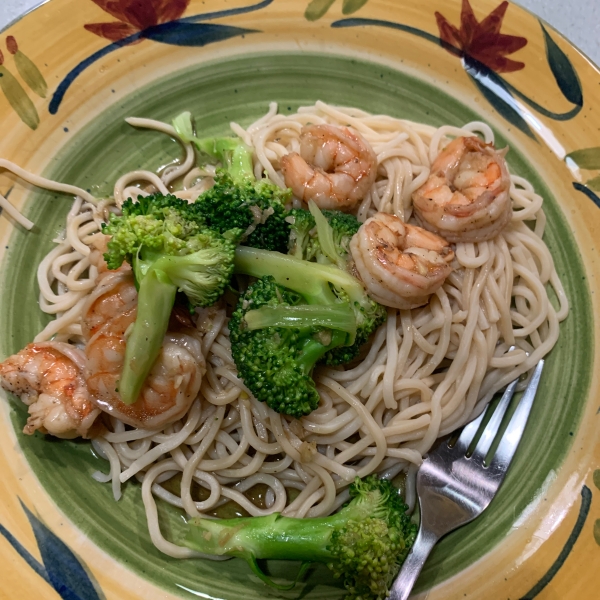 Shrimp with Broccoli in Garlic Sauce