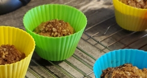 Rhubarb Crisp Muffins