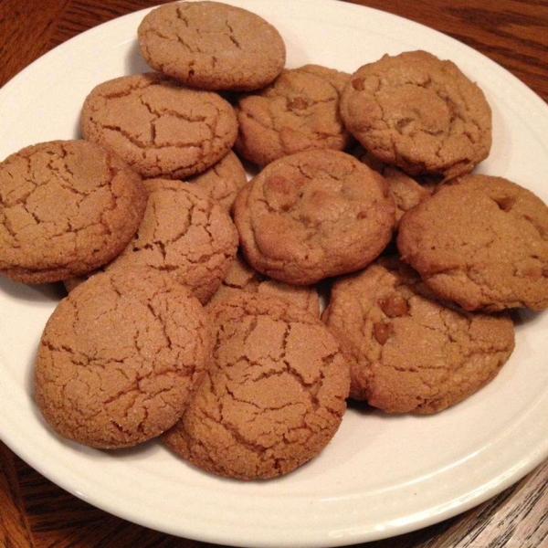 Biscoff-Inspired Cinnamon Chip Cookies