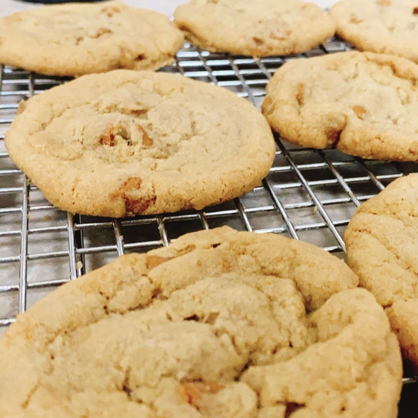 Biscoff-Inspired Cinnamon Chip Cookies
