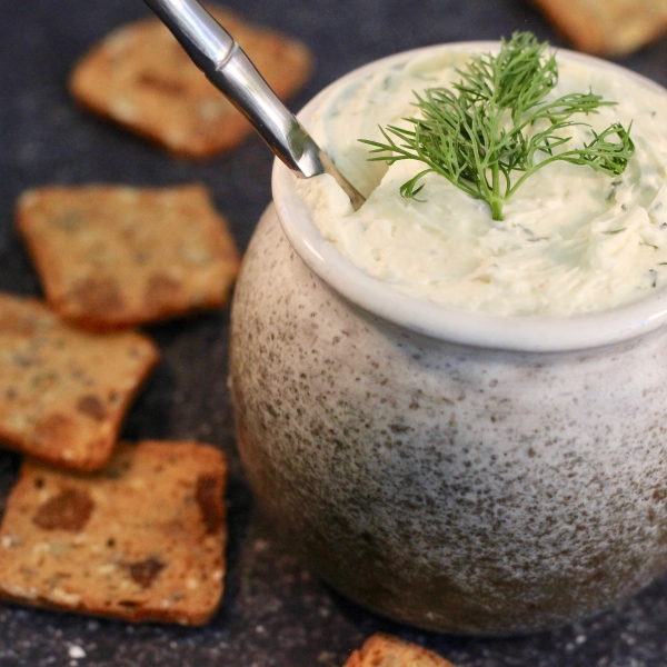 Dill, Feta and Garlic Cream Cheese Spread
