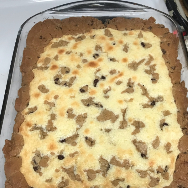 Chocolate Chip Cheesecake Bars