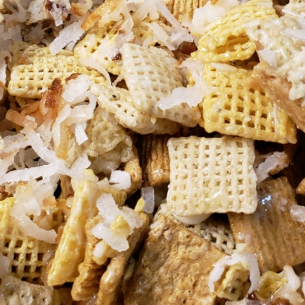 Toasty Sweet Coconutty Graham Chex Mix®