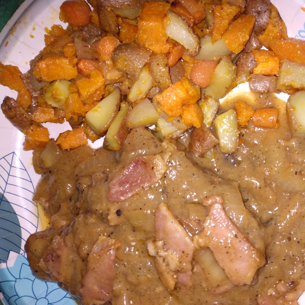 Southern Smothered Pork Chops in Brown Gravy