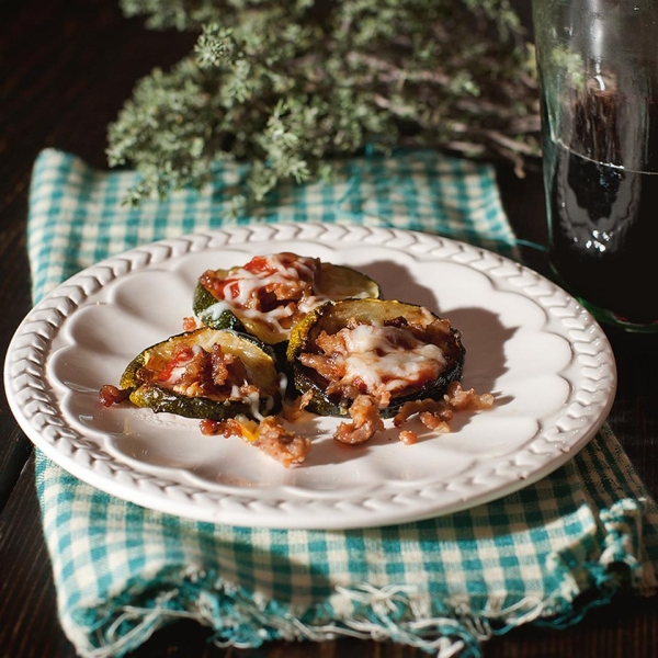 Zucchini-Sausage Mini Pizzas