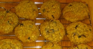 Oatmeal Dried Fruit Cookies