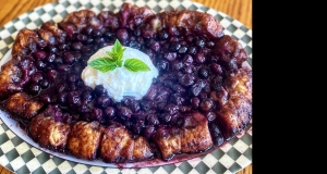 Slow Cooker Blueberry Biscuit Cobbler