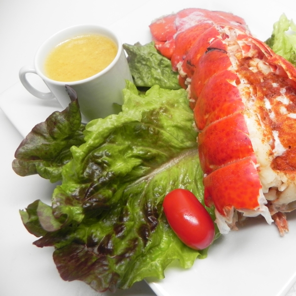 Steamed Lobster with White Wine