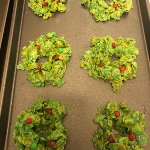 Frosted Christmas Wreath Cookies