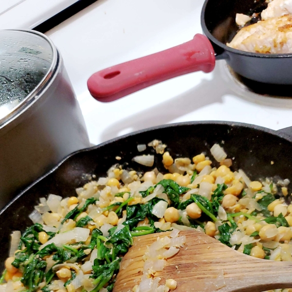 Espinacas con Garbanzos (Spinach with Garbanzo Beans)