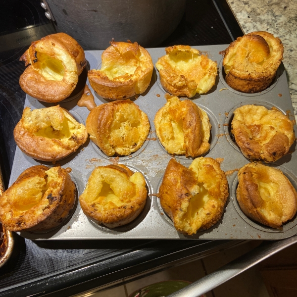 Prime Rib Au Jus with Yorkshire Pudding