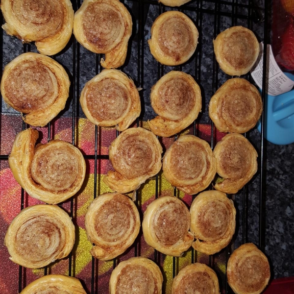 Flaky Cinnamon Cookies