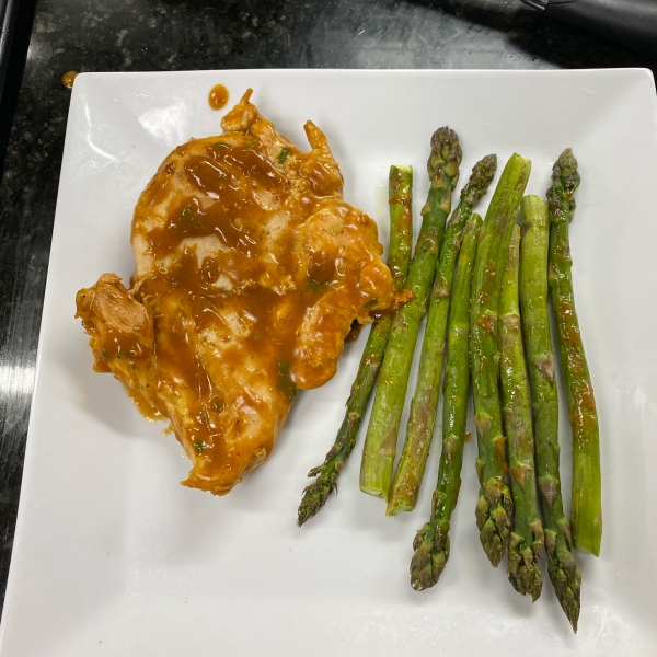 Chicken Breasts with Chipotle Green Onion Gravy