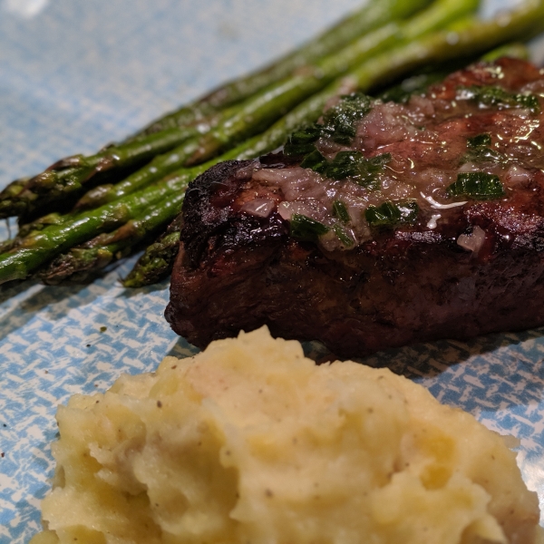 Lover's Beef Burgundy Filet