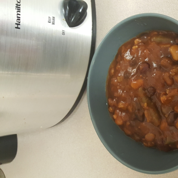 Slow Cooker BBQ Baked Beans