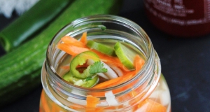 Spicy Vietnamese Quick Pickled Vegetables