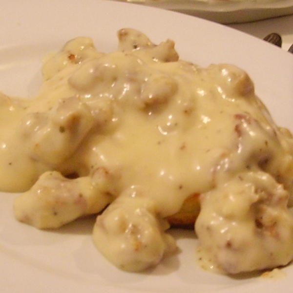 Lewis' Midwestern Sausage Gravy